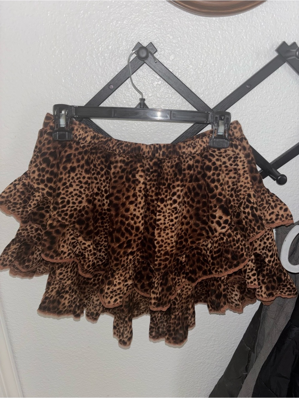 Leopard Print Ruffle Skort Women’s Size M Mini Skirt Shorts Brown Animal - Picture 4 of 4